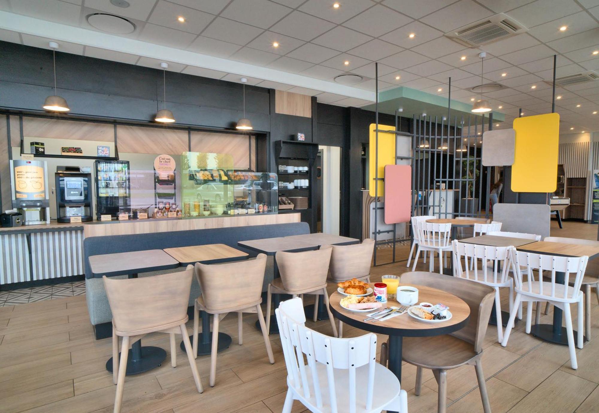 B&B Hotel Dreux Nord Exterior photo